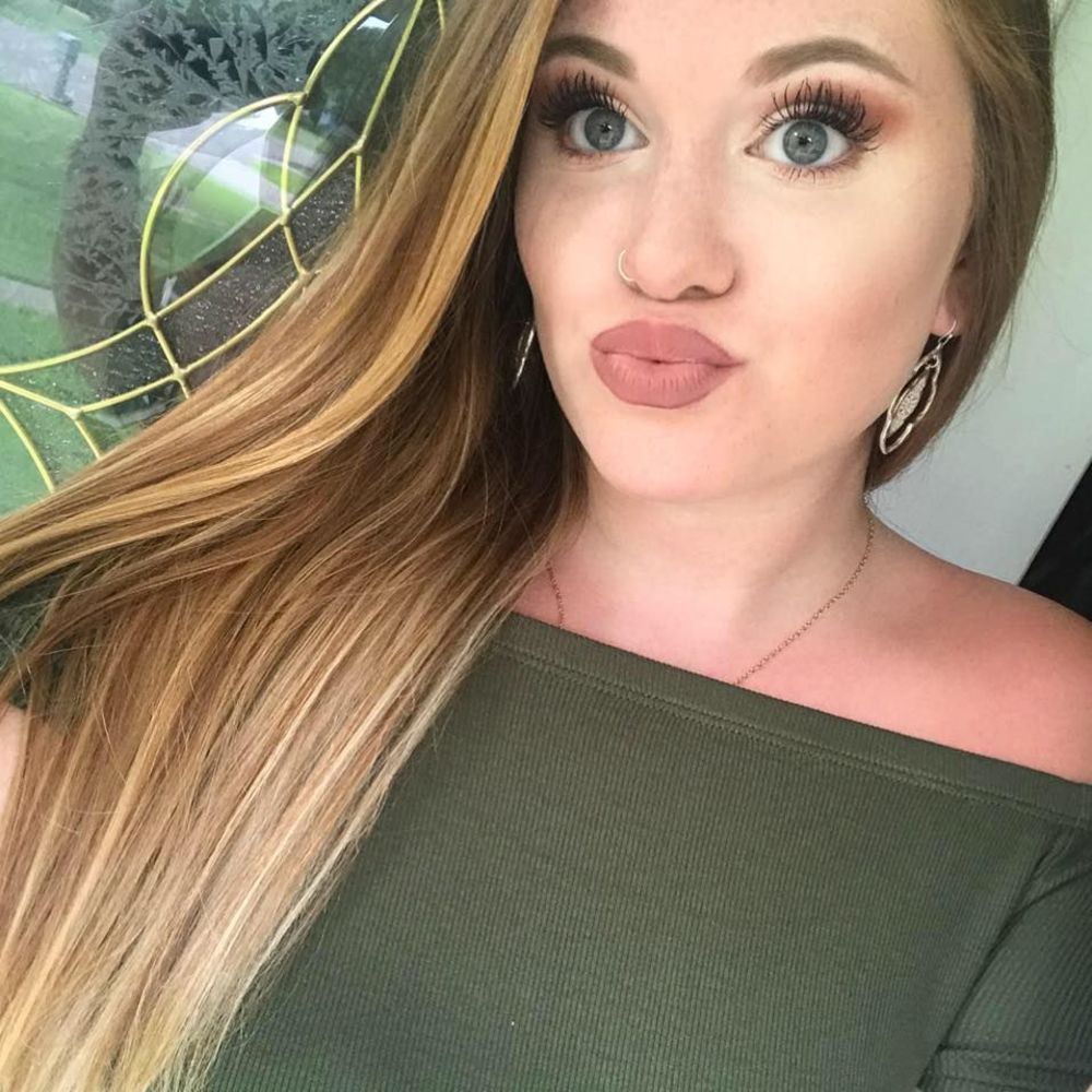 Meet your Posher, Alana